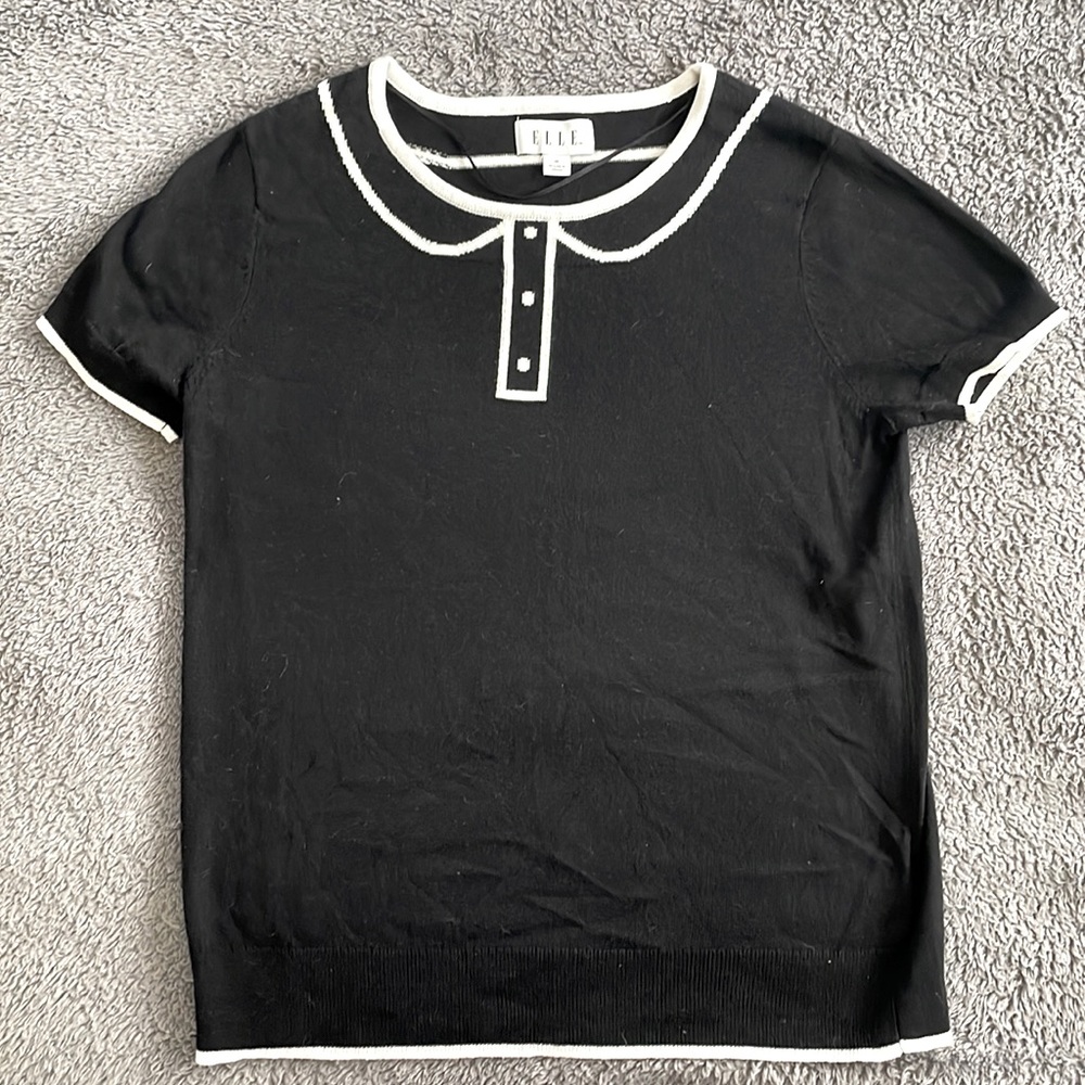 Short-sleeved Sweater